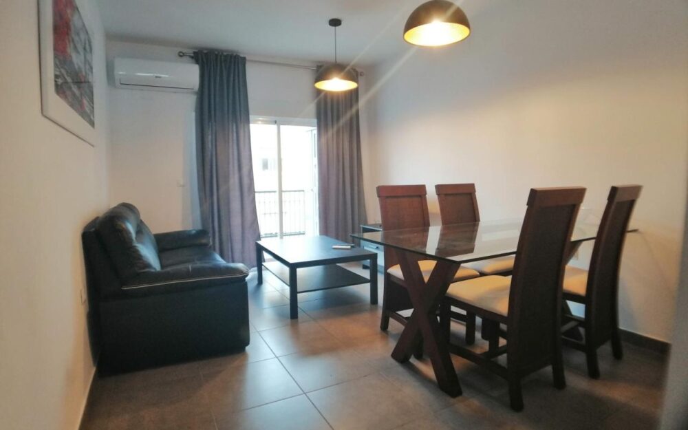 3-bedroom student apartment for rent in Moncada