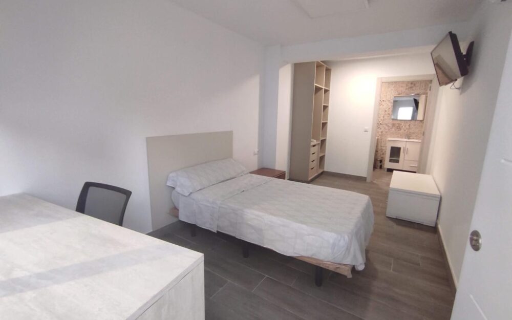 Appartement étudiant rénové avec 4 chambres à Moncada – Réf. 001470